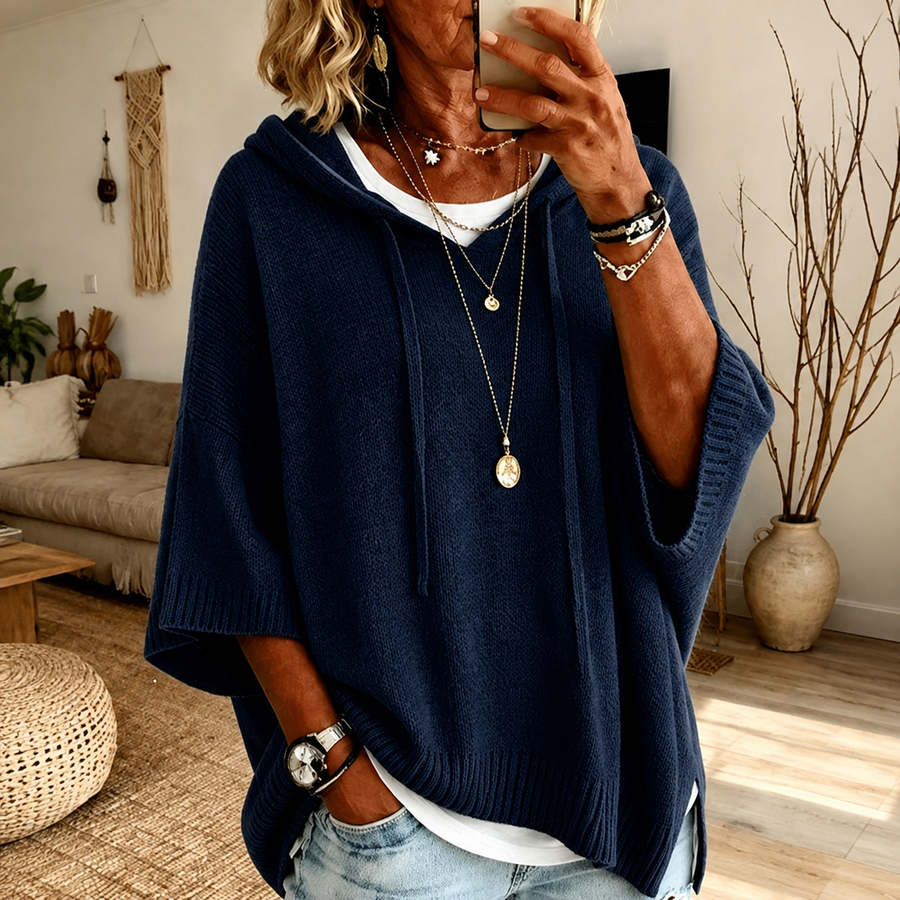 Juliette | Maglione Poncho Blu Navy con Cappuccio