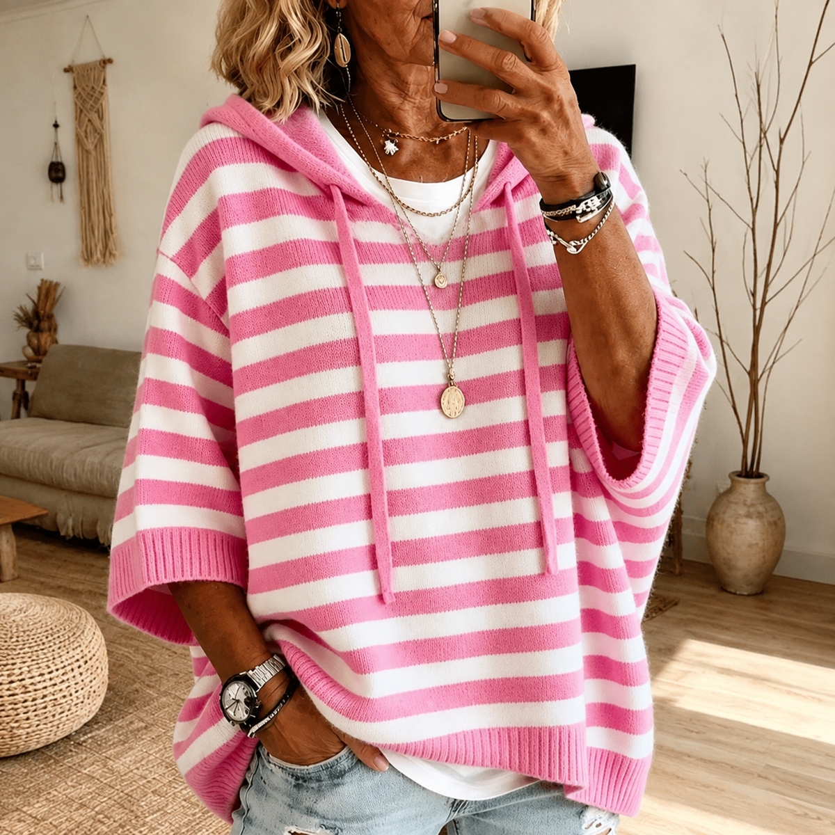 Emilie | Maglione Poncho a Righe Rosa con Cappuccio
